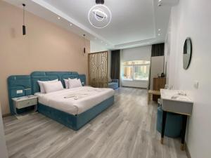 Onyx Pyramids Boutique Hotel