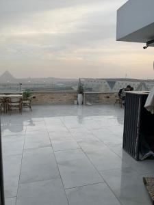 Grand pyramids museum view inn