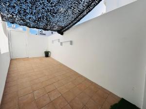 Atlantic Breeze House I Double Rooms at EL CAMPANARIO I 600 meters from Popcorn Beach and 1km from City Center