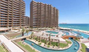 Las Palomas F-1402 Luxury Beachfront 1BR 1 BA for 4