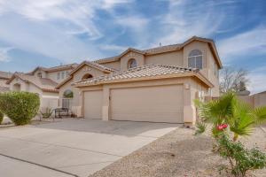 Pool and Great Location! Smart Home in Chandler