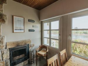 Holiday home with sea view, Le Conquet