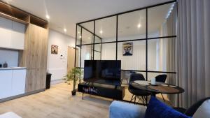 Modern 1BR - 20 minutes to Heathrow - Parking