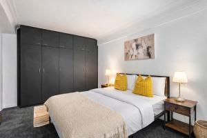 2-Bed Near Oxford St & Hyde Park with Concierge