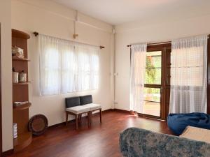 Baan Ko Little House