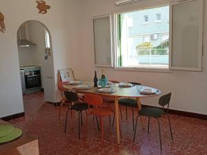 Maison Canetoise 2 chambres, climatisation, parking, proche plage - FR-1-696-79