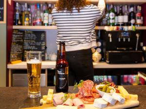 greet Hotel Massieux Lyon Nord