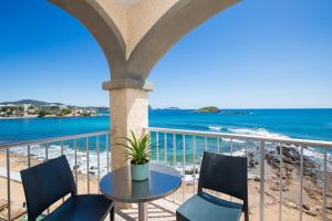 Studio with Premium Sea View room in Zodiac Apartments