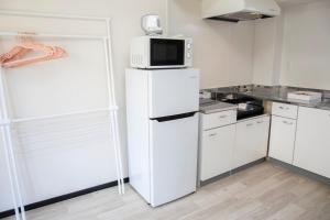 フローレス末吉橋201