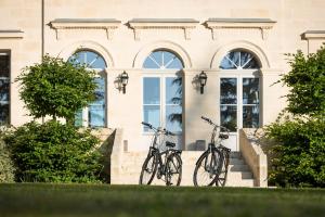 B&B / Chambres d'hotes Chateau Le Pape B&B : photos des chambres