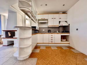 Old Town Hideout Self Check-in IGN6