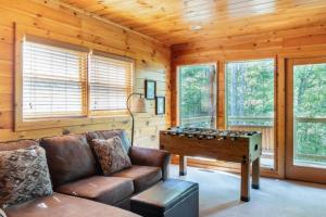 Sereni-Tree Cabin in the Smokey Mountains