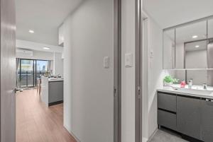 JY Suites Tsutenkaku1001