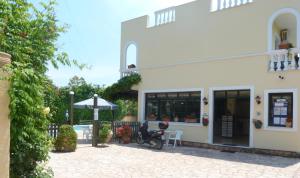 The Mayflower Studios & Apartments Corfu Greece