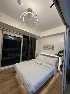 Condo near airport - azure residences