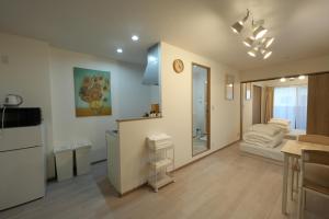 New OPEN!難波まで電車で5分!花園町駅徒歩1分!ホテルリネン使用 303