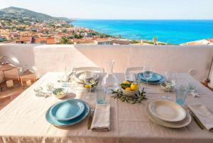 Castel Sardo grande attico con spettacolare vista mare veranda e spiaggia