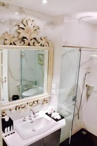 Lafayette Boutique Hotel