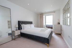 Modern 1BDR Apartment with Balcony in Clapham