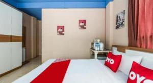 OYO 826 Cozy Rooms