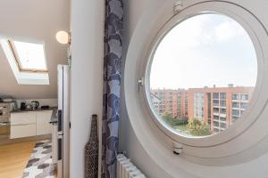 Romantic Navigli Attic Free Garage 255 x 520 cm