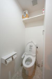 New OPEN!難波まで電車で5分!花園町駅徒歩1分!ホテルリネン使用 401