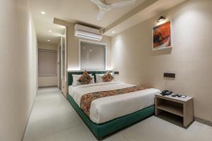 Hotel Redvibe-A Unit of RVS Groups