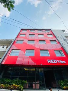 Hotel Redvibe-A Unit of RVS Groups
