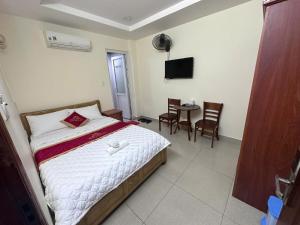 Khách Sạn Hoàng Anh