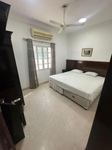 Manam Apartments by Etlala