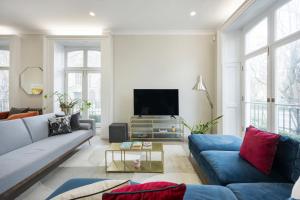 The Grand Kensington Duplex 3BR Luxury Stay