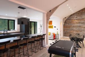 Perfect Booking Hot Tub Cabin With Log Burner