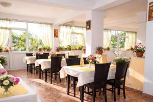 Pensiunea, Casa Margo, 2 Mai