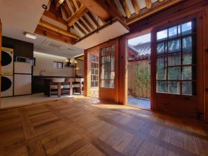 2026년 신축 독채 대형 자쿠지와 아늑한 정원 프라이빗 한옥 정우당