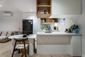 Premium South Melb 2 Queens Study Pool & Gym