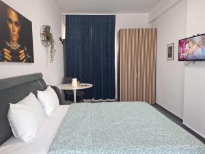 Studio Motrou Pacii Militari