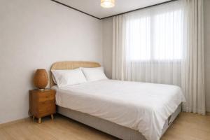 빠레트 White Linen House