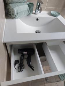 Le Beau Repaire, by Sélène Evasion