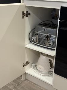 Waterfront High Rise 5 Beds 2 Free Parking