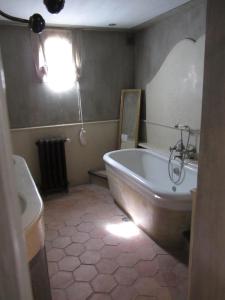 B&B / Chambres d'hotes Les Rosees : Suite Saint Honorat