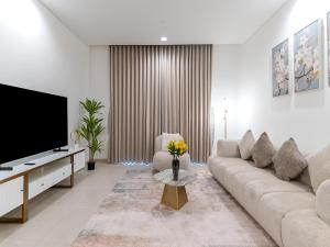 Fully Equipped Studio In The Pearl - FGR1