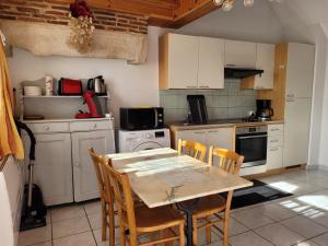 Gîte Le Four à Pain, 2 chambres, 2km du centre de Dole,