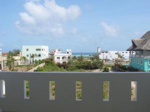 Ocean Views, Steps to the Shore