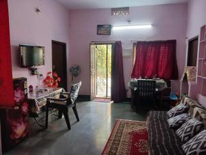 Garden Villa Homestay, vanasthalipuram, Hyderabad 1BHK