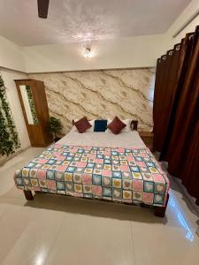 Crystal homes
