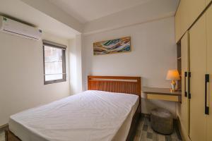 1 Bedroom Apartment near West Lake