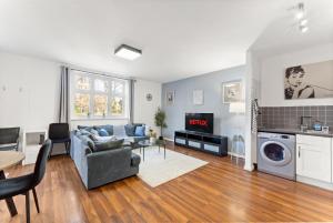 Spacious 2 Bed Apartment in Central Watford Free Parking Sleeps 6