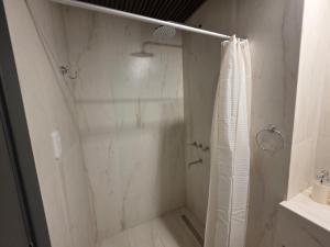 Monoambiente nuevo con piscina