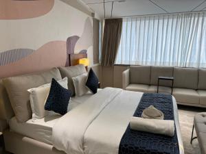 Berlin Penthouse with Jacuzzi by Staymoodyy
