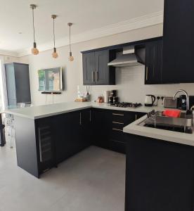 The Windsor Courtyard